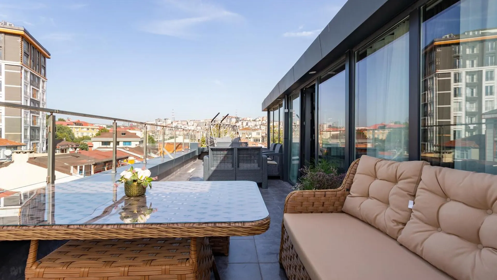 Atm Suit Otel Istanbul 3*,